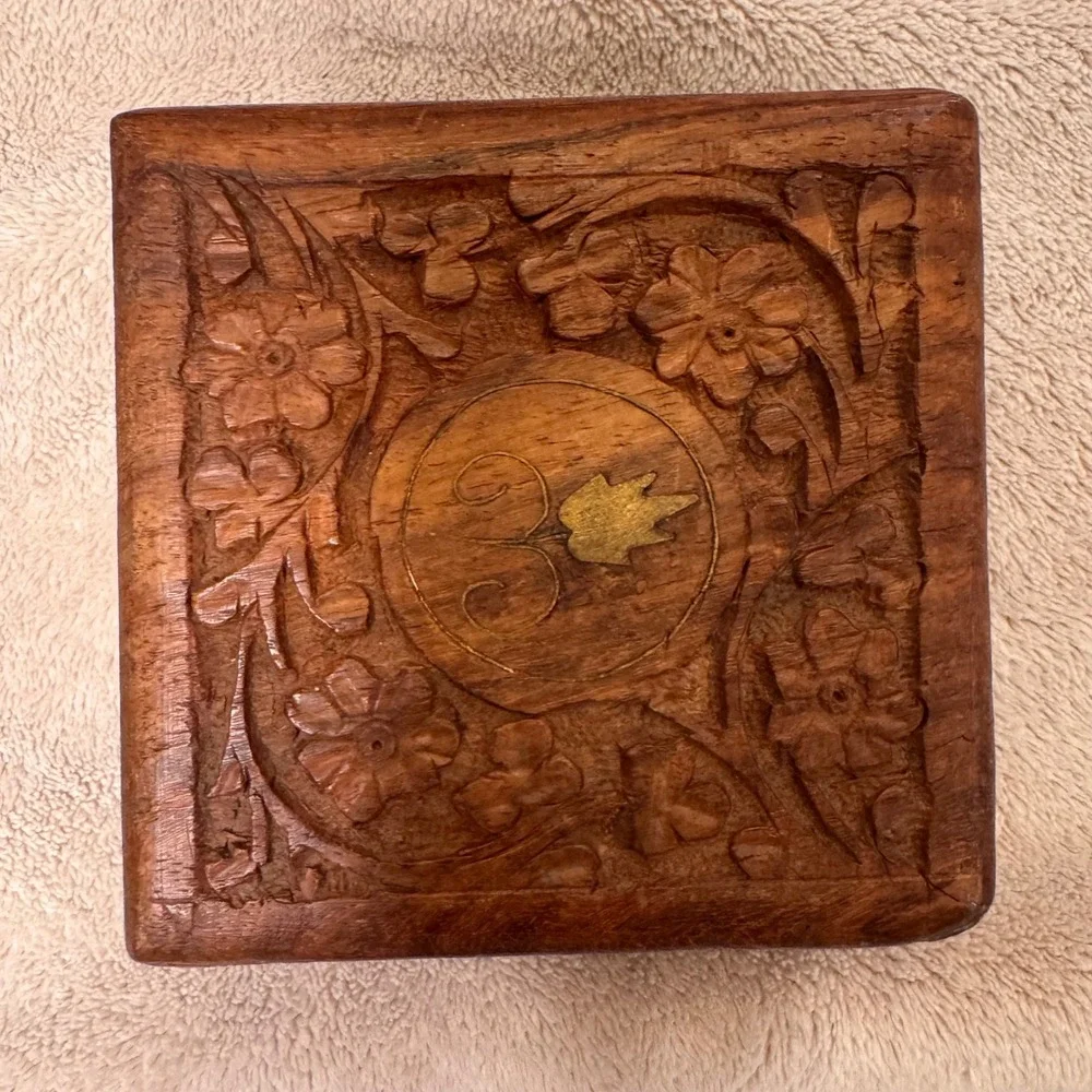 Hand Carved Floral Wood Trinket Jewelry Box Boho Whimsygoth India Brass Inlay